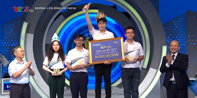 Chiến thắng ở phần thi phụ, nam sinh Hà Nội tự tin bước vào Chung kết năm Đường lên đỉnh Olympia 2022 - Ảnh 8.