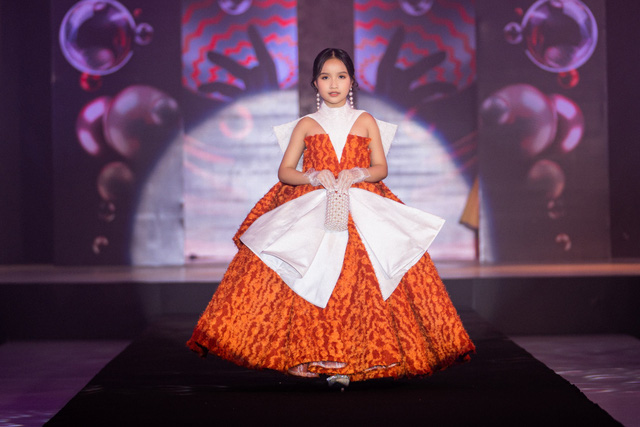 Quảng bá văn hóa du lịch qua thời trang tại Vietnam International Fashion Tour - Ảnh 9.