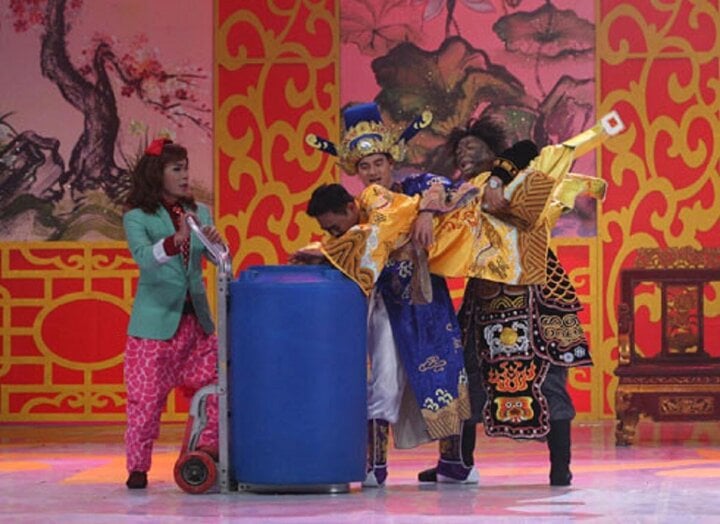 Năm 2014, kịch bản dành cho nhân vật Ngọc Hoàng có điểm thú vị khi Quốc Khánh phải đảm nhiệm 2 vai diễn: Vừa là Ngọc Hoàng, vừa là người dân đóng giả Ngọc Hoàng.