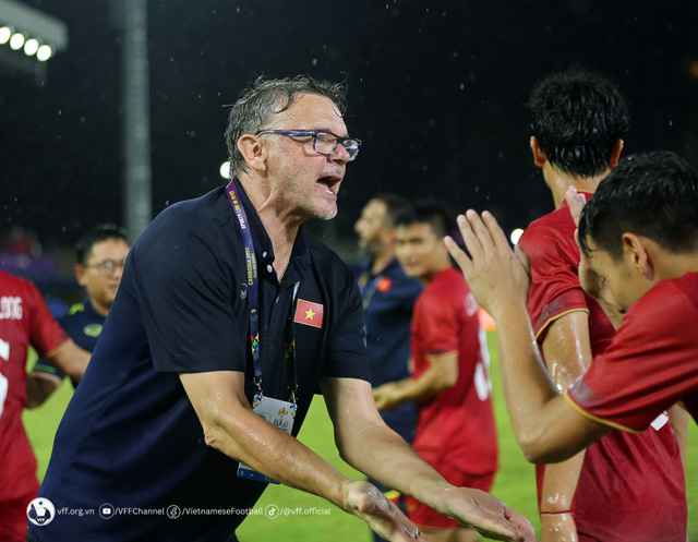 Thắng U22 Malaysia 2-1, U22 Việt Nam sớm giành vé vào bán kết - Ảnh 6.