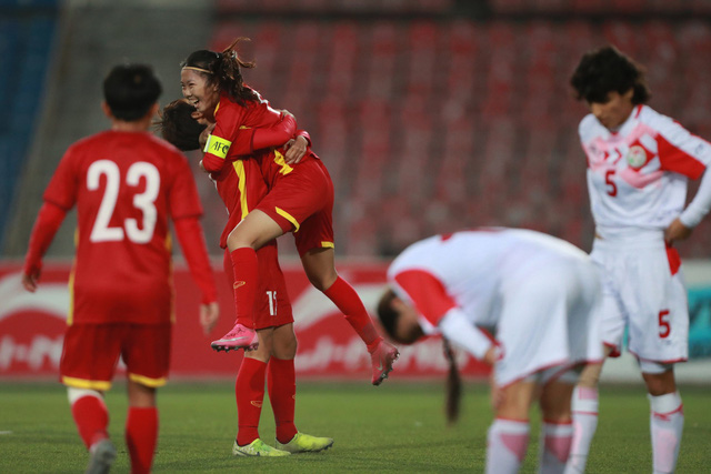 Thắng cách biệt Tajikistan 7-0, ĐT nữ Việt Nam giành vé dự VCK ASIAN Cup 2022 - Ảnh 2.