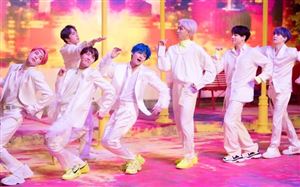 BTS - Nhóm nhạc nam Hàn Quốc đầu tiên sở hữu MV vượt mốc 1,6 tỷ lượt xem