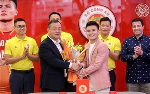 Quang Hải chính thức ra mắt CLB Công an Hà Nội
