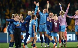 ĐT nữ Anh giành quyền vào chung kết World Cup