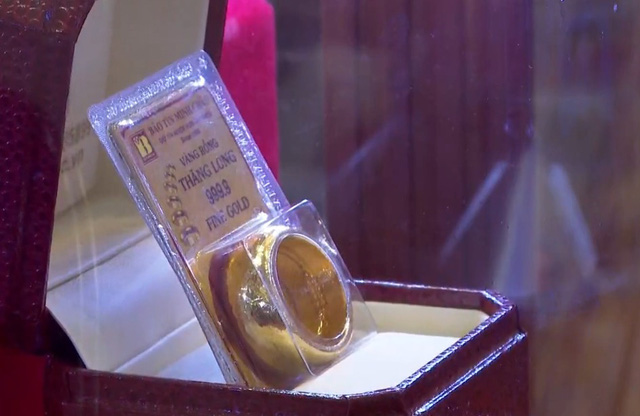Giá vàng tiếp tục leo thang, nhảy vọt lên 50,3 triệu đồng/lượng - Ảnh 1.