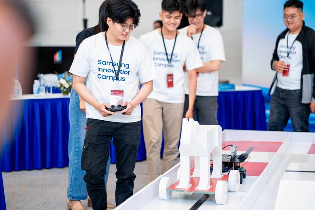 Lần đầu tiên Cuộc thi Sáng tạo Khoa học công nghệ áp dụng hình thức thi đấu Robocon - Ảnh 2.