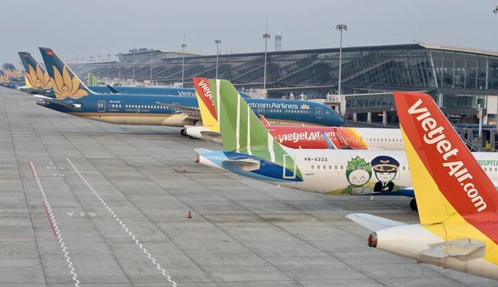 Máy bay của các hãng hàng không tại Sân bay quốc tế Nội Bài. (Ảnh: TTXVN)