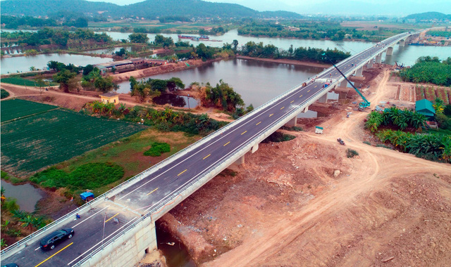 Thông xe cầu Triều nối hai tỉnh Hải Dương và Quảng Ninh - Ảnh 2.