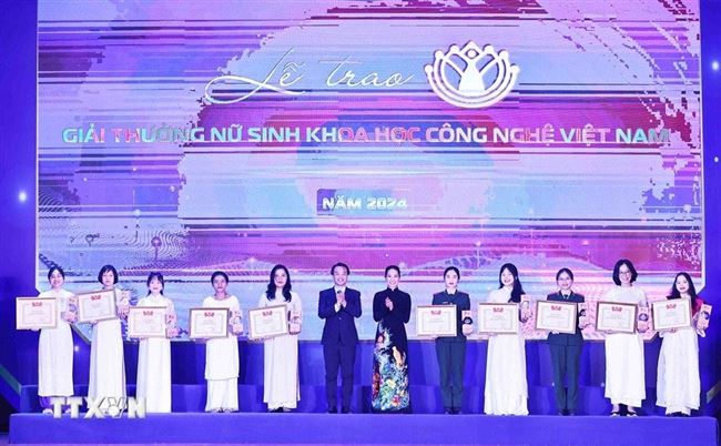 10 nhà khoa học trẻ xuất sắc được nhận Giải thưởng Quả Cầu Vàng 2024