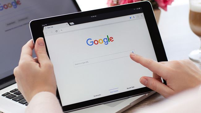 Trực tuyến trở thành là xu hướng tìm kiếm chủ đạo trên Google năm 2020