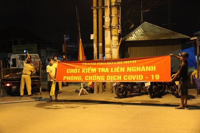 Từ 0h ngày 15/5, 12 chốt bắt đầu kiểm dịch ở các cửa ngõ TP Hồ Chí Minh