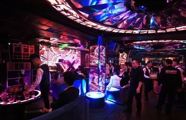 Quán bar, karaoke, vũ trường ở Hà Nội được phép hoạt động trở lại từ 8/4