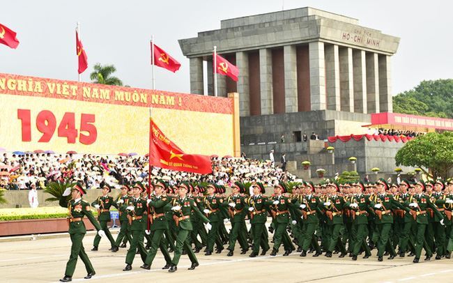 Bảng lương của sĩ quan quân đội áp dụng từ ngày 1/7/2023