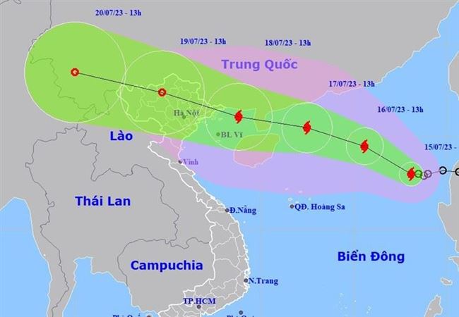 Hà Nội: Người dân hạn chế ra đường trong thời gian bão số 1 đổ bộ